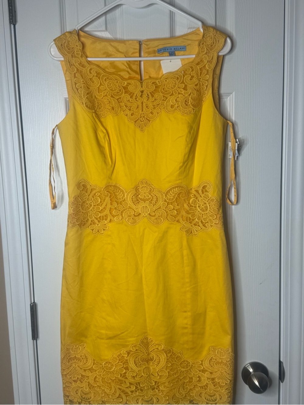 ANTONIO MELANI Yellow Lace-Trim Sheath Dress